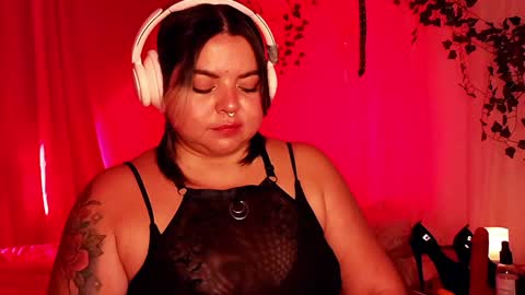 Gina George online show from 20, 12, 2024