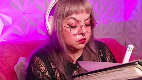 Gina George online show from 13, 11, 2025