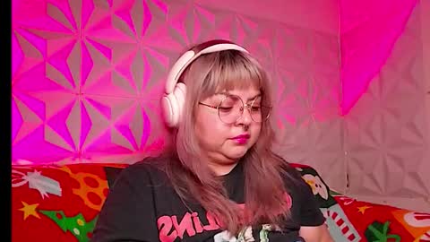 Gina George online show from 16, 12, 2025