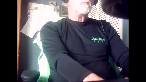 Snapshot of satyr64 chatting on 23, 4, 2026 satyr64 online show from 23, 4, 2026