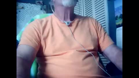 Snapshot of satyr64 chatting on 26, 4, 2026 satyr64 online show from 26, 4, 2026