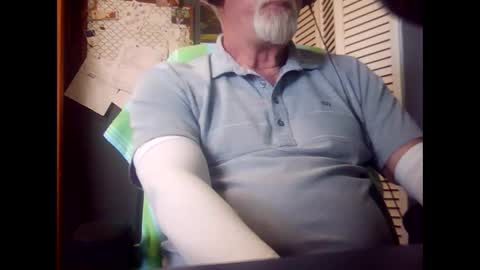 Snapshot of satyr64 chatting on 28, 4, 2026 satyr64 online show from 28, 4, 2026