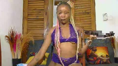 Snapshot of saucy_angels chatting on 8, 3, 2025 Saucy online show from 8, 3, 2025