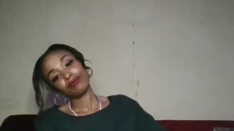 Snapshot of saucy_shanice chatting on 25, 7, 2026 Shaniiice online show from 25, 7, 2026