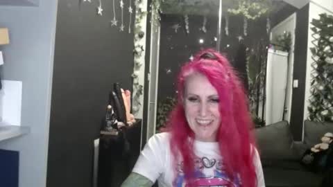 SaucySky online show from 4, 11, 2025