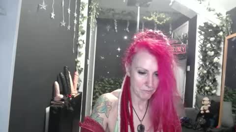 SaucySky online show from 23, 2, 2026