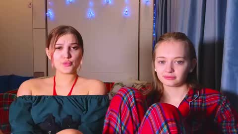 Snapshot of sav_anna chatting on 25, 12, 2024 LUNA and ANNA    online show from 25, 12, 2024