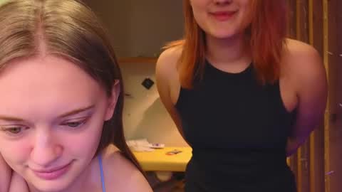 Snapshot of sav_anna chatting on 10, 1, 2025 LUNA and ANNA    online show from 10, 1, 2025