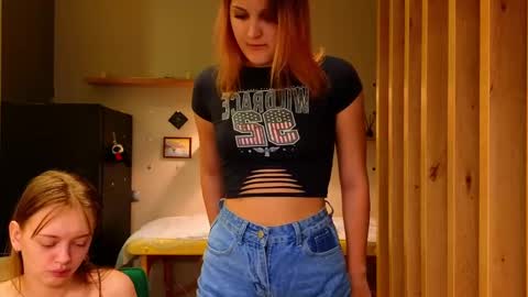 Snapshot of sav_anna chatting on 31, 1, 2025 LUNA and ANNA    online show from 31, 1, 2025