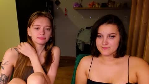 Snapshot of sav_anna chatting on 14, 9, 2025 LUNA and ANNA    online show from 14, 9, 2025