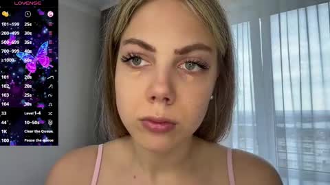 Snapshot of savagesigh chatting on 15, 4, 2026 savagesigh online show from 15, 4, 2026