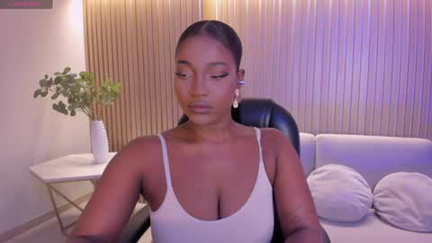 Snapshot of savannahstorm_ chatting on 15, 5, 2026 S a v a n n a h online show from 15, 5, 2026