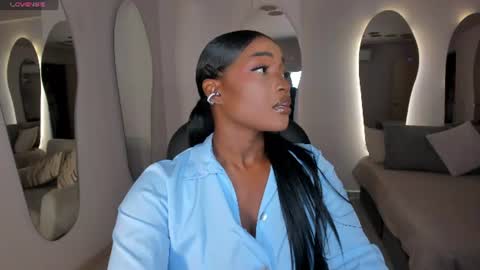 Snapshot of savannahstorm_ chatting on 10, 6, 2026 S a v a n n a h online show from 10, 6, 2026