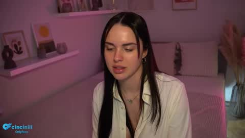 Naomi online show from 4, 3, 2025