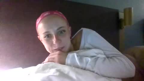 Snapshot of savvysavage6973 chatting on 19, 12, 2025 SavvySavage online show from 19, 12, 2025