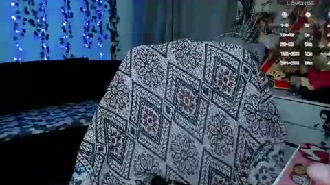 Snapshot of say_mary chatting on 26, 6, 2026 pronoun she. name Mary. age 21. online show from 26, 6, 2026