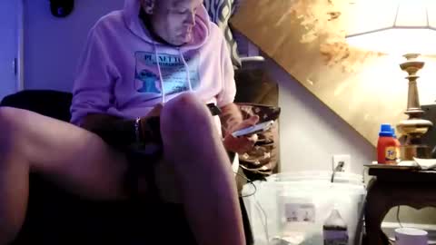 sayhi2mylilguy online show from 8, 11, 2025