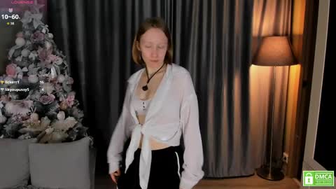 Snapshot of sayllis chatting on 18, 4, 2026 Ellis 3 online show from 18, 4, 2026