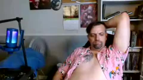 Snapshot of scarecrow2wm chatting on 27, 6, 2026 Kent Clark online show from 27, 6, 2026