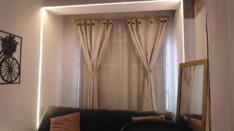 Scaelet Mia online show from 16, 4, 2026