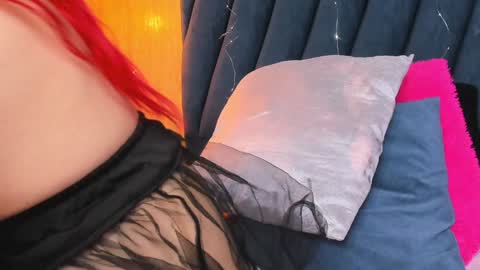 Snapshot of scarleett_jones chatting on 3, 12, 2024 scarleett jones online show from 3, 12, 2024