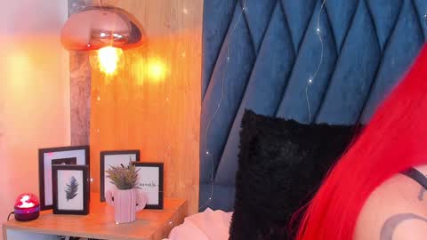 Snapshot of scarleett_jones chatting on 8, 2, 2025 scarleett jones online show from 8, 2, 2025
