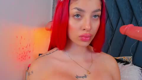 Snapshot of scarleett_jones chatting on 19, 2, 2025 scarleett jones online show from 19, 2, 2025