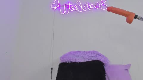 Snapshot of scarleett_jones chatting on 6, 3, 2025 scarleett jones online show from 6, 3, 2025