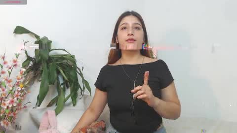 scarlet_100 online show from 13, 4, 2026