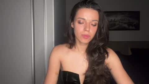 Snapshot of scarlet_daisy_ chatting on 2, 7, 2026 Sophie online show from 2, 7, 2026
