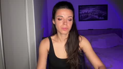Snapshot of scarlet_daisy_ chatting on 8, 7, 2026 Sophie online show from 8, 7, 2026