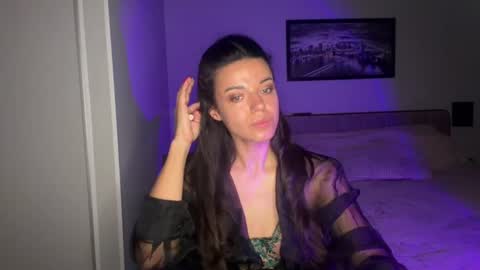 Snapshot of scarlet_daisy_ chatting on 17, 7, 2026 Sophie online show from 17, 7, 2026