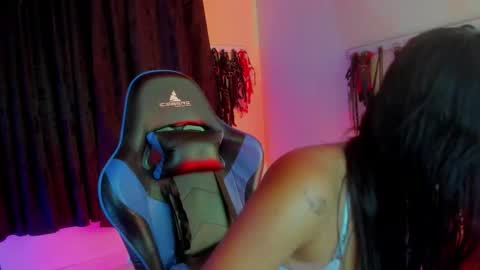 scarlet taylor kennedy online show from 11, 10, 2025