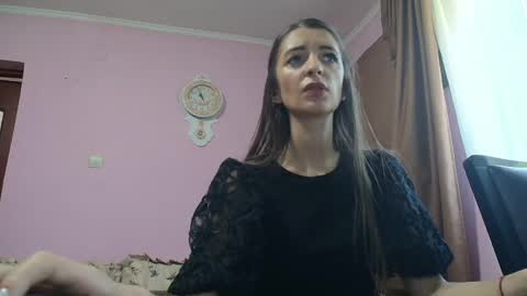 Scarlet online show from 21, 5, 2026