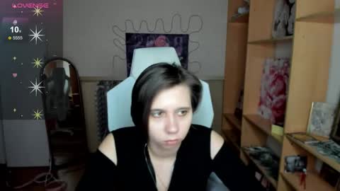 Snapshot of scarlet_sirenn chatting on 25, 2, 2026 Alexandra online show from 25, 2, 2026