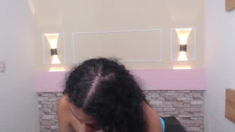 Scarlet Dream online show from 12, 3, 2025