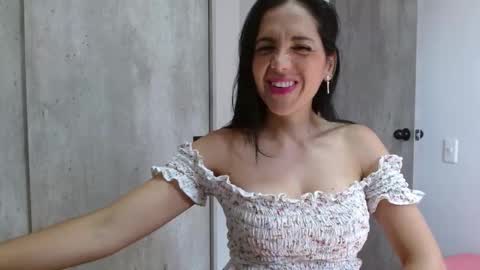 Snapshot of scarleth_xue chatting on 17, 12, 2024 Scarleth online show from 17, 12, 2024
