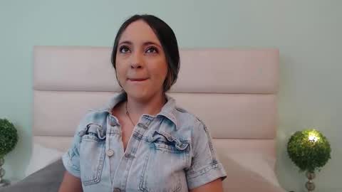 scarlet  online show from 21, 2, 2026