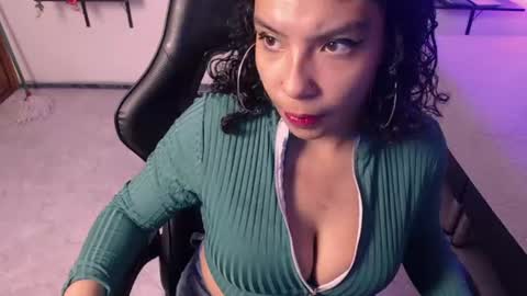Snapshot of scarletqueen_bj chatting on 12, 6, 2026 scarletqueen_bj online show from 12, 6, 2026