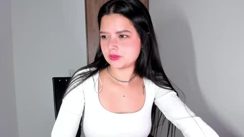 scarletrosee27 online show from 31, 1, 2025