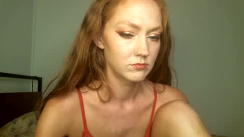 Scarlet Satine online show from 4, 3, 2025