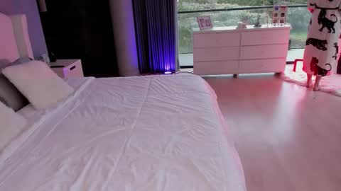 juli online show from 17, 2, 2026