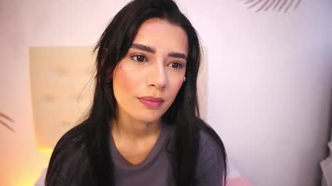 Lauren Scarlett online show from 10, 11, 2025