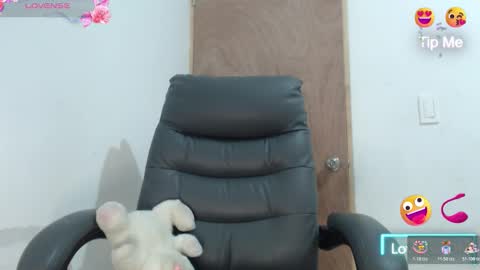 Snapshot of scarlett_liz chatting on 26, 11, 2025 Scarlett online show from 26, 11, 2025