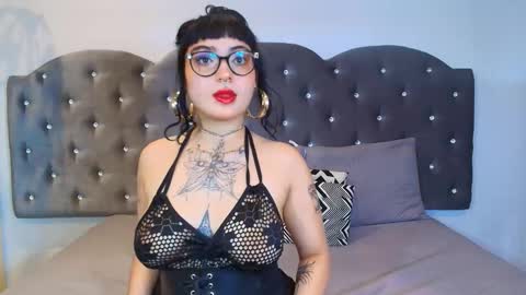 scarlett_venom_ online show from 4, 2, 2026