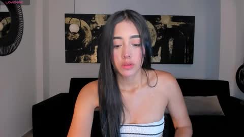 Sacrlett Blaze online show from 5, 12, 2025