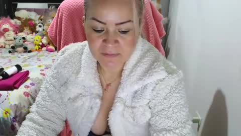 Scarlette online show from 10, 1, 2025