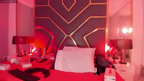 Scarlett Hot online show from 1, 10, 2025