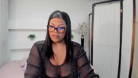 Snapshot of scarlettlee8 chatting on 1, 11, 2025 scarlettlee8 online show from 1, 11, 2025