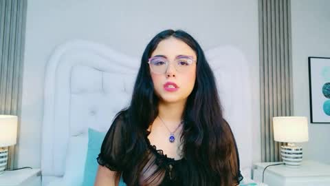 Scarlett Petrova online show from 20, 4, 2026